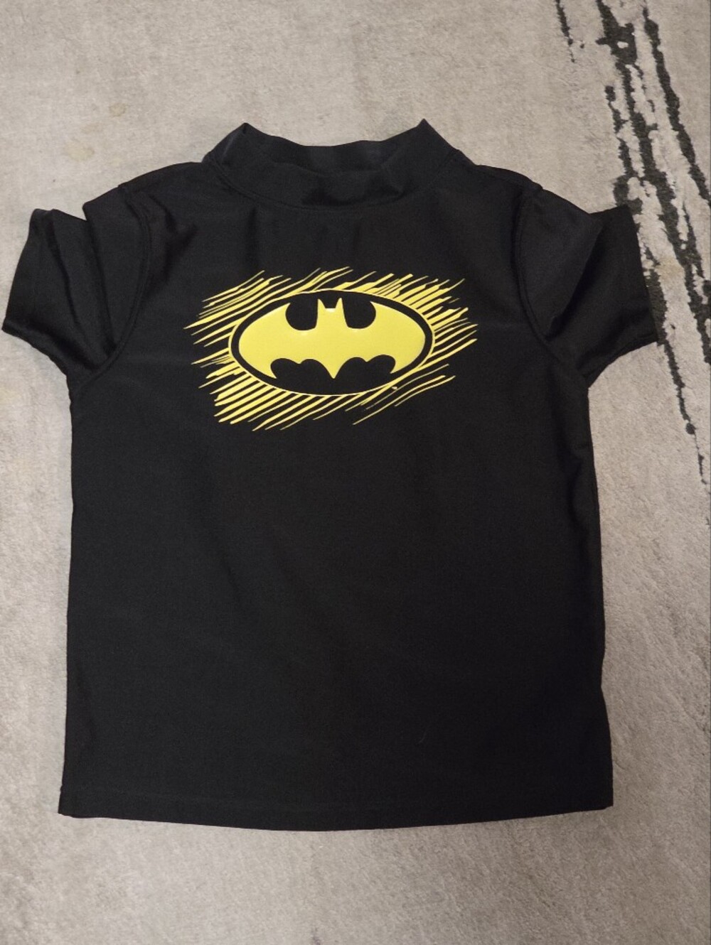 Kids Black and Yellow Superhero Bat Logo Costume Shirt 5 Ans Maillot Haut
